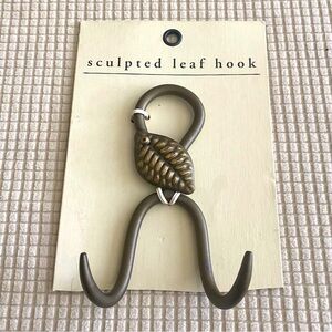 Pier 1 Sculpted Leaf Hook in Bronze